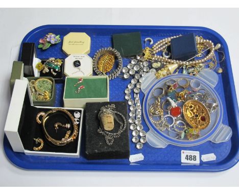 Assorted Costume Dress Rings, hat pins, imitation pearls, brooches, bangle, novelty cork etc:- One Tray