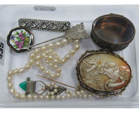 XIX Century Oval Cameo Brooch, graduated single strand pearl bead necklace (broken), enamel brooch, XIX Century Century arrow