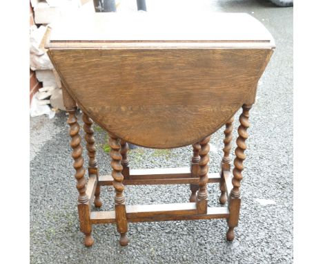 Small Oak Barley Twist Gate Leg table: