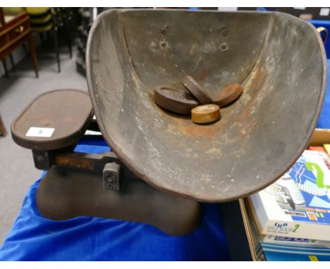 A large heavy set of Avery Branded Shop Scales: 