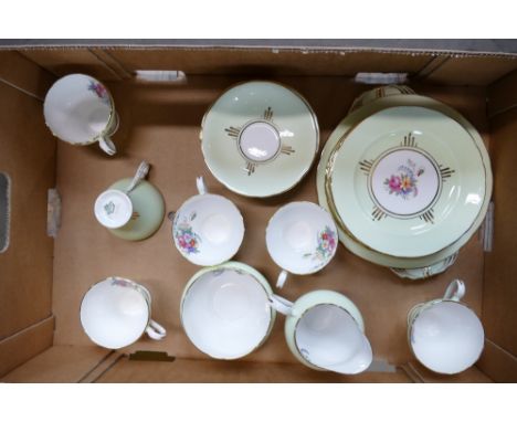 Aynsley 22 piece floral tea service: Service in a pretty floral pattern and contains 6 cups, 7 saucers, 6 side plates, cake/b