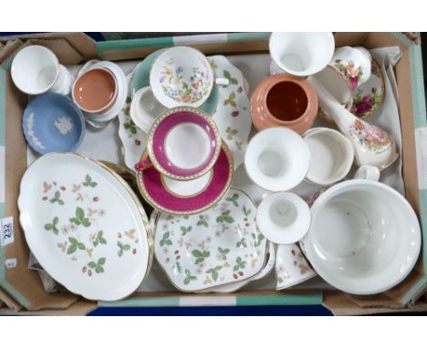 A mixed collection of ceramic items to include : Wedgwood Wild Strawberry oval platters, sandwich plates and nut dishes toget