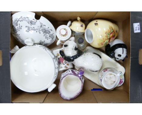 A mixed collection of items to include: Aynsley Orchard Gold patterned vase, Melba ware large panda, large Wedgwood soup bowl