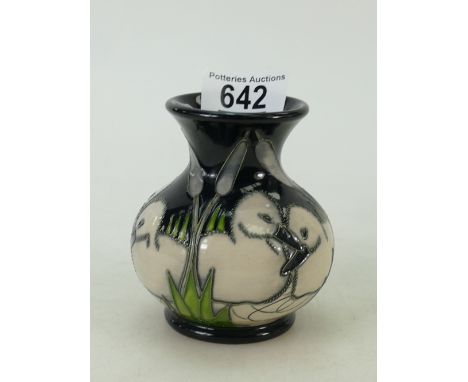 Moorcroft vase from the Mother ^ Daughter series: featuring cygnets, boxed height 10cm 