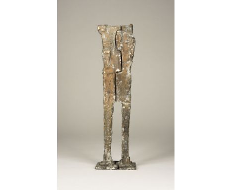 HEINRICH BROCKMEIER1938 BerlinPAAR ABSTRAKTE FIGUREN Bronze, hell patiniert. Je Ges.-H. 50, B. 8,5, T. 8 cm, Gew. ca. 3,4/3,7