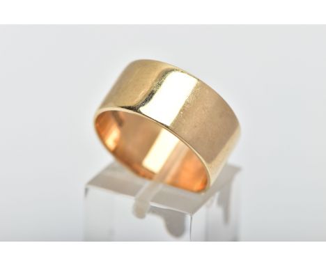 A 9CT GOLD WIDE BAND, polished yellow gold band, approximate width 9.5mm, hallmarked 9ct Birmingham, ring size R, approximate