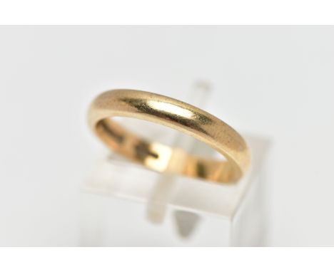 A 22CT GOLD BAND RING, polished yellow gold band, approximate band width 3.1mm, hallmarked 22ct Birmingham, ring size K, appr