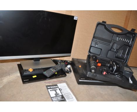 A SELECTION OF ELECTRICAL ITEMS to include a AOC 230LM00023 computer monitor (no power cable UNTESTED), Sony BDPS390 Blu-ray 