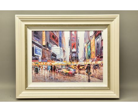 HENDERSON CISZ (BRAZIL 1960) 'HEART OF MANHATTAN', a signed limited edition print of an American street scene, 18/195 with ce