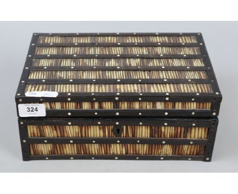 Porcupine quill box - Approx W: 29cm D: 19.5cm H: 12cm