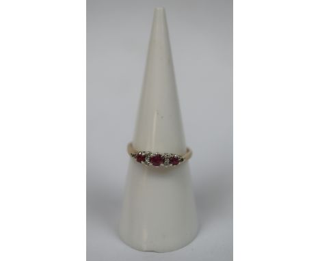9ct gold ruby &amp; diamond set ring - Size M 