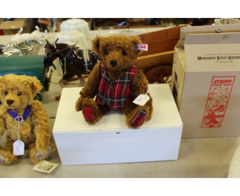 Steiff Danbury Mint 'Angus' Bear with box