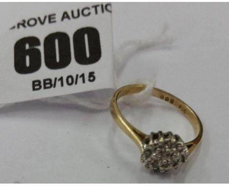 A 9ct Gold Diamond Cluster Ring.