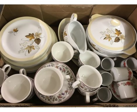 A quantity of Alfred Meakin Glo-white dinner ware with autumnal leaves decoration. Together with 12 cups & saucers in "Floral