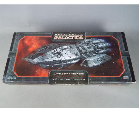 Battlestar Galactica - a Moebius Models Battlestar Galactica Battlestar Pegasus 1:4105 scale authentic replica painted and as