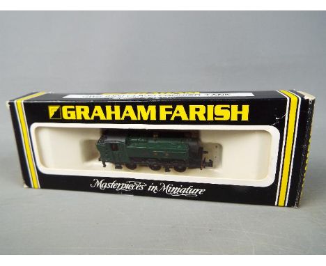 Graham Farish - A boxed Graham Farish #1104 Pannier Class Tank Engine Op.No.9400 in GWR Livery. Model appears to be in Very G