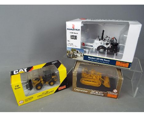 Norscot - Three boxed 1:50 scale diecast construction vehicles by Norscot. Lot comprises of Norscot #55170 Caterpillar no.977
