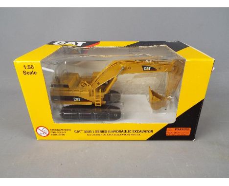 Norscot - A boxed 1:50 scale diecast Norscot #55058 Caterpillar 365B L Series Hydraulic Excavator. Model appears to be in Min