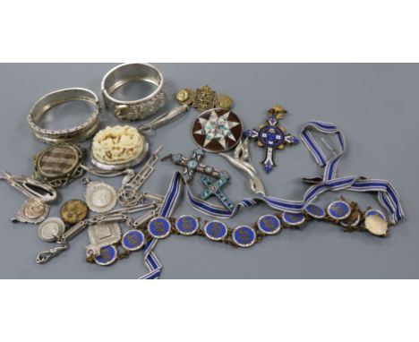 Assorted jewellery including Victorian silver hinged bangle, a sterling bangle, silver brooches, micro mosaic crosses, silver