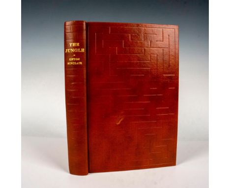 New York: The Heritage Press, 1965. First edition leather brown hardcover book with its original box sleeve. 334-pages of the