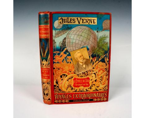 Excellent volume from Hetzel's French edition Au Portrait Colle Voyages Extraordinaires by writer Jules Verne published betwe