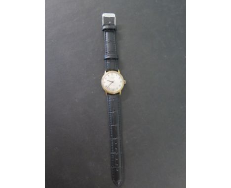 An AVIA manual wind 17 jewel Incabloc Gents wristwatch - Width 35mm
Condition report: Clean working order with new strap