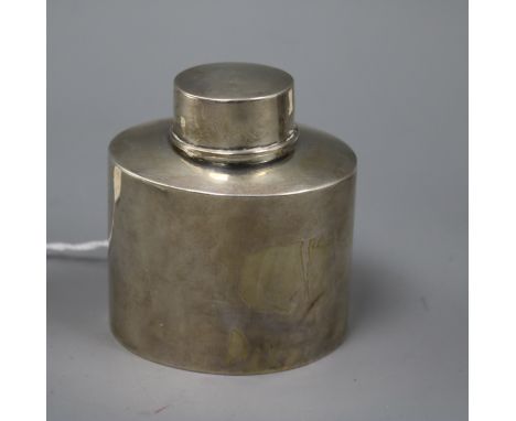 A late Victorian silver oval tea caddy, London, 1900, 75mm.