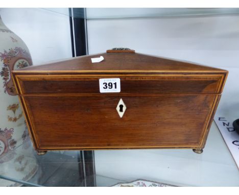 A REGENCY ROSEWOOD AND INLAID TEA CADDY.