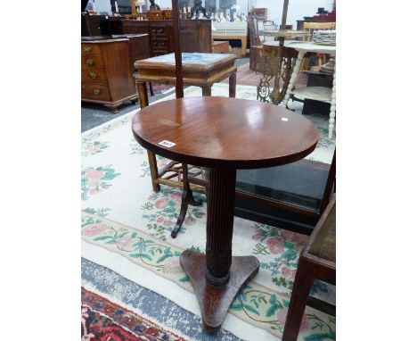 A MAHOGANY CIRCULAR WINE TABLE ON REEDED COLUMN AND TRIPARTITE FOOT.   Dia. 48 x H 71.5cms. TOGETHER WITH A GLAZED MAHOGANY F