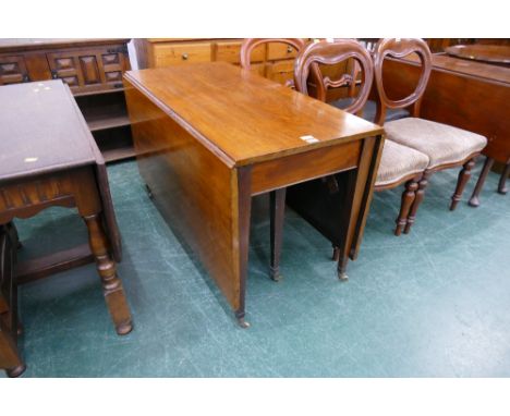 Victorian mahogany twin drop flap gate leg table