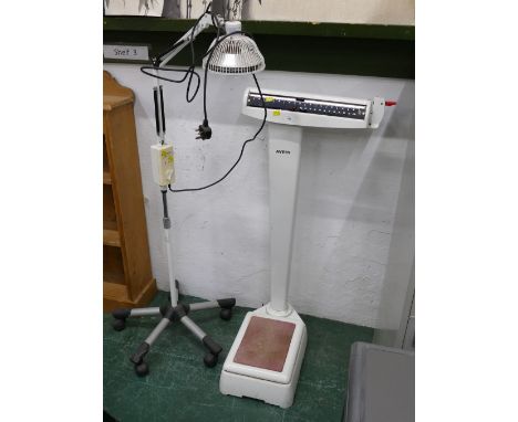 Avery scales and bio-lamp