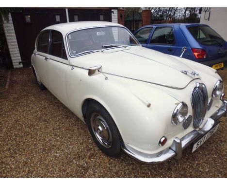 Jaguar MKII 2.4l. 1967. Registration: SYT 176F. Mileage Showing: 37,708. Chassis No: LJ112DN. Date of first registration: 12/