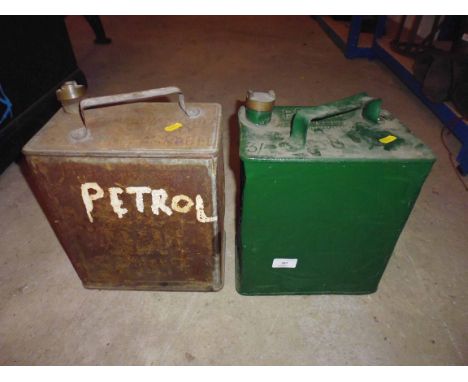 Pratts and BP petrol cans (2)