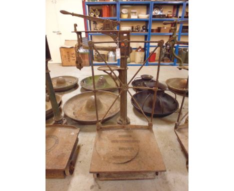 An L &amp; G Corderoy of Romford, Essex sack scales with weights