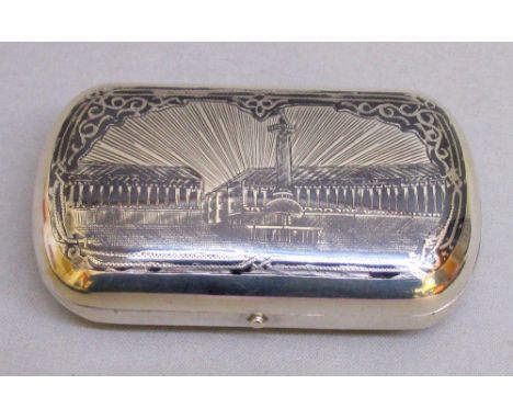 LATE C19th RUSSIAN SILVER AND NIELLO CIGAR/SNUFF BOX DECORATED WITH A SCENE OF A LARGE MONUMENT/COLUMN AND PUBLIC SPACE IN TH