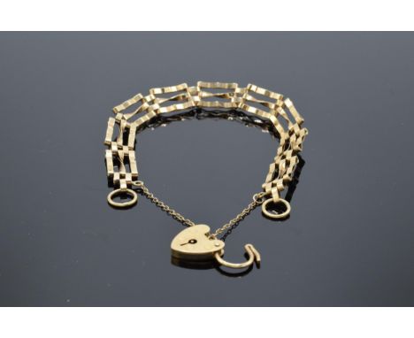 9ct gold gate bracelet 7.9g 