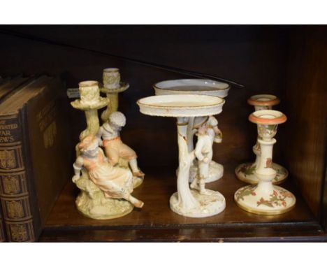 Worcester porcelain - Two pairs of candlesticks and two comports  