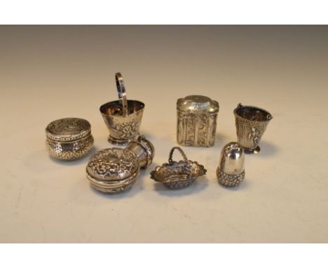 Group of silver miniature comprising two coal buckets, largest 6cm high, basket, acorn thimble case, circular pot, cased smel