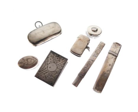 Silver combination sovereign and half sovereign case, vesta case, Georgian oval pill or patch box, Birmingham 1798, bodkin ca