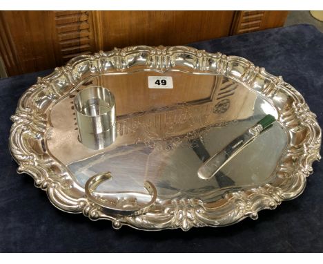 A CONTINENTAL SILVER PRESENTATION TRAY TOGETHER WITH A HALLMARKED SILVER HAMMERED SOLID TORQUE BANGLE, A NAPKIN RING ETC. GRO