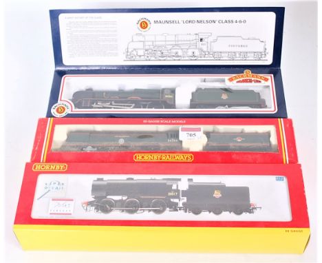 Hornby R310 Battle of Britain class engine and tender 'Lord Beaverbrook' (G-BG) R2355B class Q1 engine and tender (NM-BNM) an