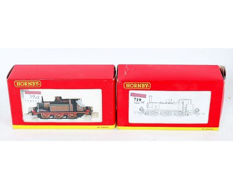 Hornby R2216 E and E8R Terrier tank engine 'Bodian' (NM-BNM) and R2190 LBSR umber Terrier tank engine 'Earlswood' (M-BM)