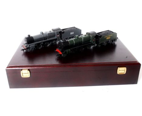A Bachmann presentation box containing SE&CR wartime grey Woolwich Mogul engine and tender No. 810 and similar as Southern ol