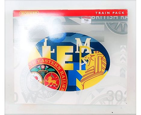 A Hornby train pack R2279M The Thanet Belle containing British Railways malachite 'Biggin Hill' engine and tender, 3 Pullman 