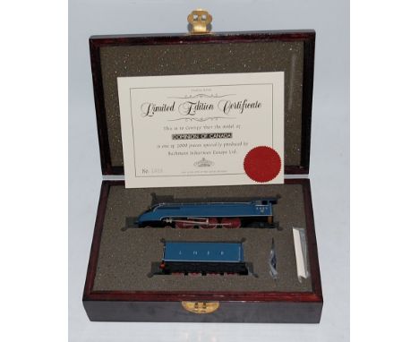 A Bachmann wooden presentation box with certificate 1409/2000 containing LNER Garter Blue 'Dominion of Canada' class A4 engin