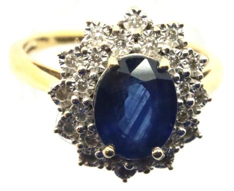 18ct yellow gold diamond and sapphire ring. 48g. Size P. P&amp;P Group 1 (£14+VAT for the first lot and £1+VAT for subsequent