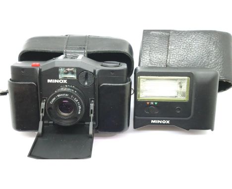 Minox 35EL camera with flash. P&amp;P Group 2 (£18+VAT for the first lot and £3+VAT for subsequent lots) 