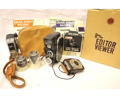 Collection of mixed camera related items. P&amp;P Group 3 (£25+VAT for the first lot and £5+VAT for subsequent lots). Boots C