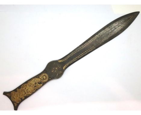Unusual early single piece steel dagger with gilt and engraved decoration, overall L: 30 cm. P&amp;P Group 2 (£18+VAT for the