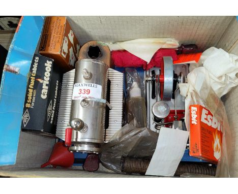 A Wilesco spirit driven stationary steam engine and accessories, original box 
